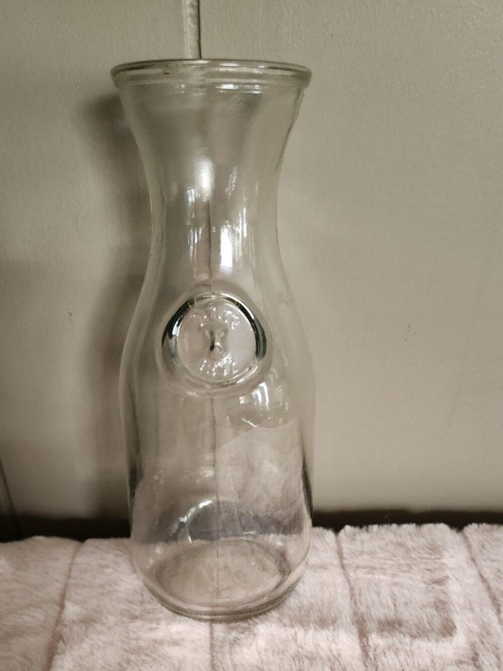 VINTAGE 1851 Embossed Seal Clear Glass Wine / Juice Serving Carafe
